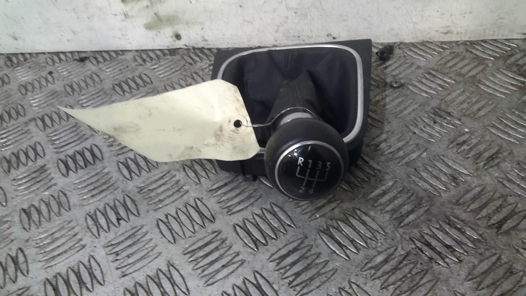 Pomello del cambio VOLKSWAGEN GOLF 6 Diésel - 1