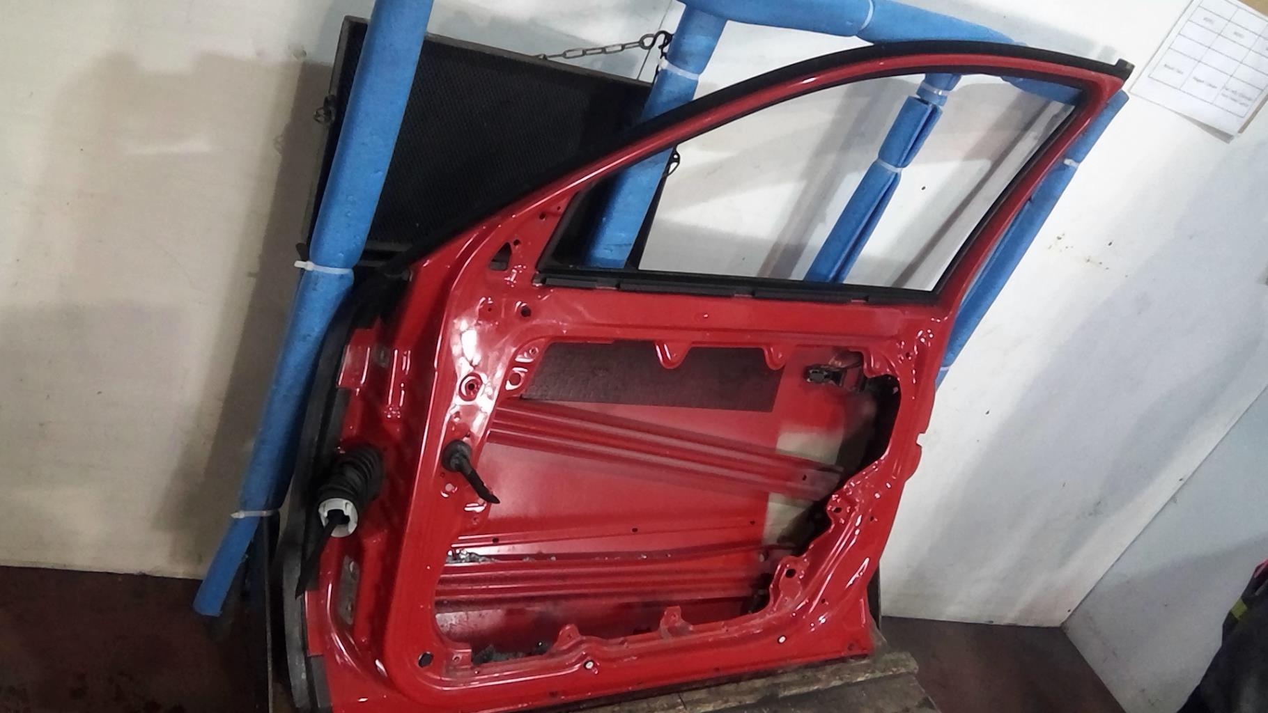 Portiera anteriore destra SKODA SUPERB 1 Gasolina - 1