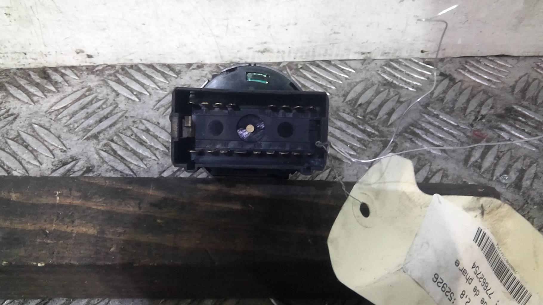 Commande de phare SKODA SUPERB 1 Essence - 1