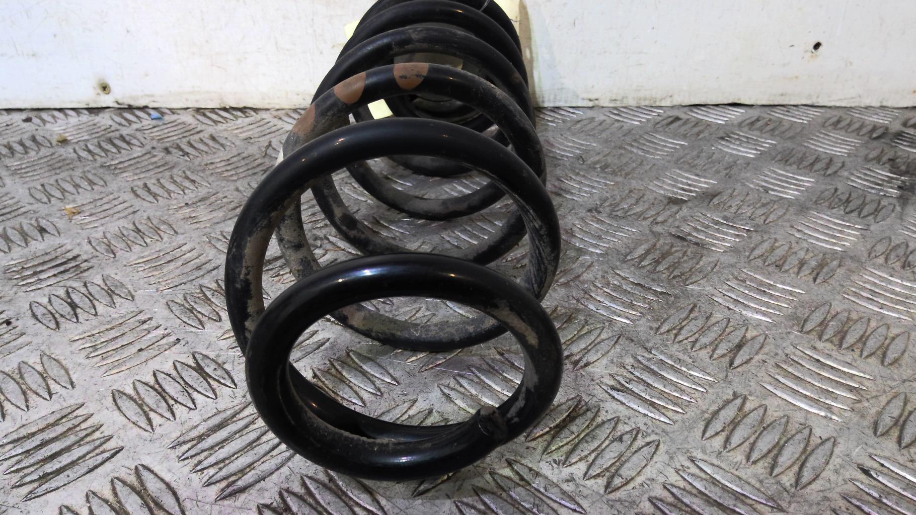 Molla sospensione posteriore VOLKSWAGEN GOLF 6 Diésel - 1