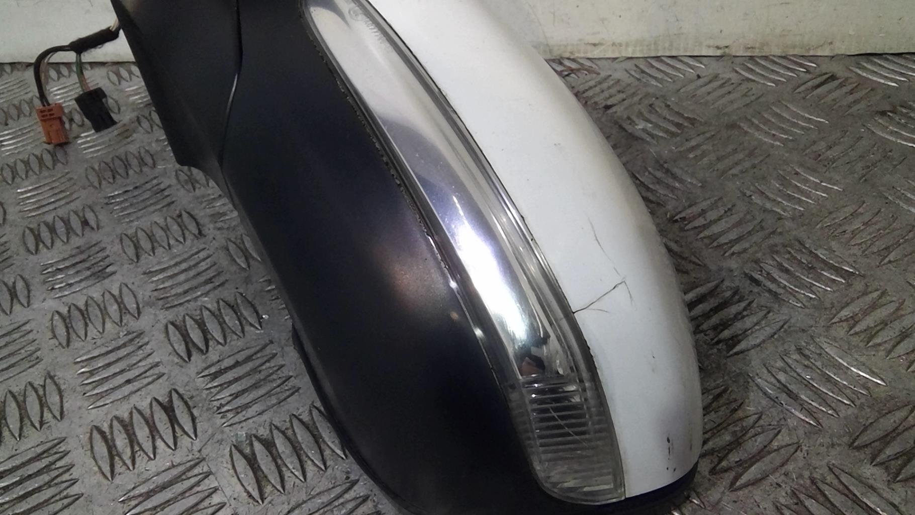 Specchietto retrovisore sinistro PEUGEOT 208 1 PHASE 1 Diésel - 1