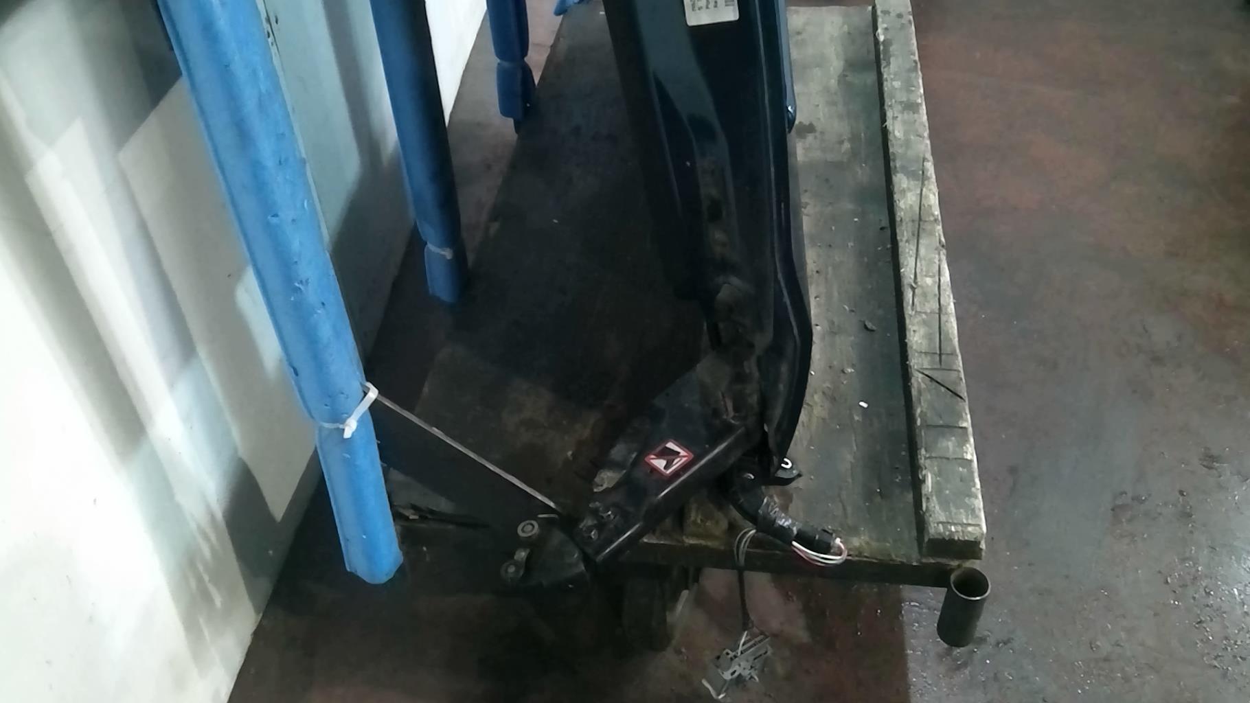 Porte laterale gauche MAZDA 5 1 PHASE 1 Diesel - 1