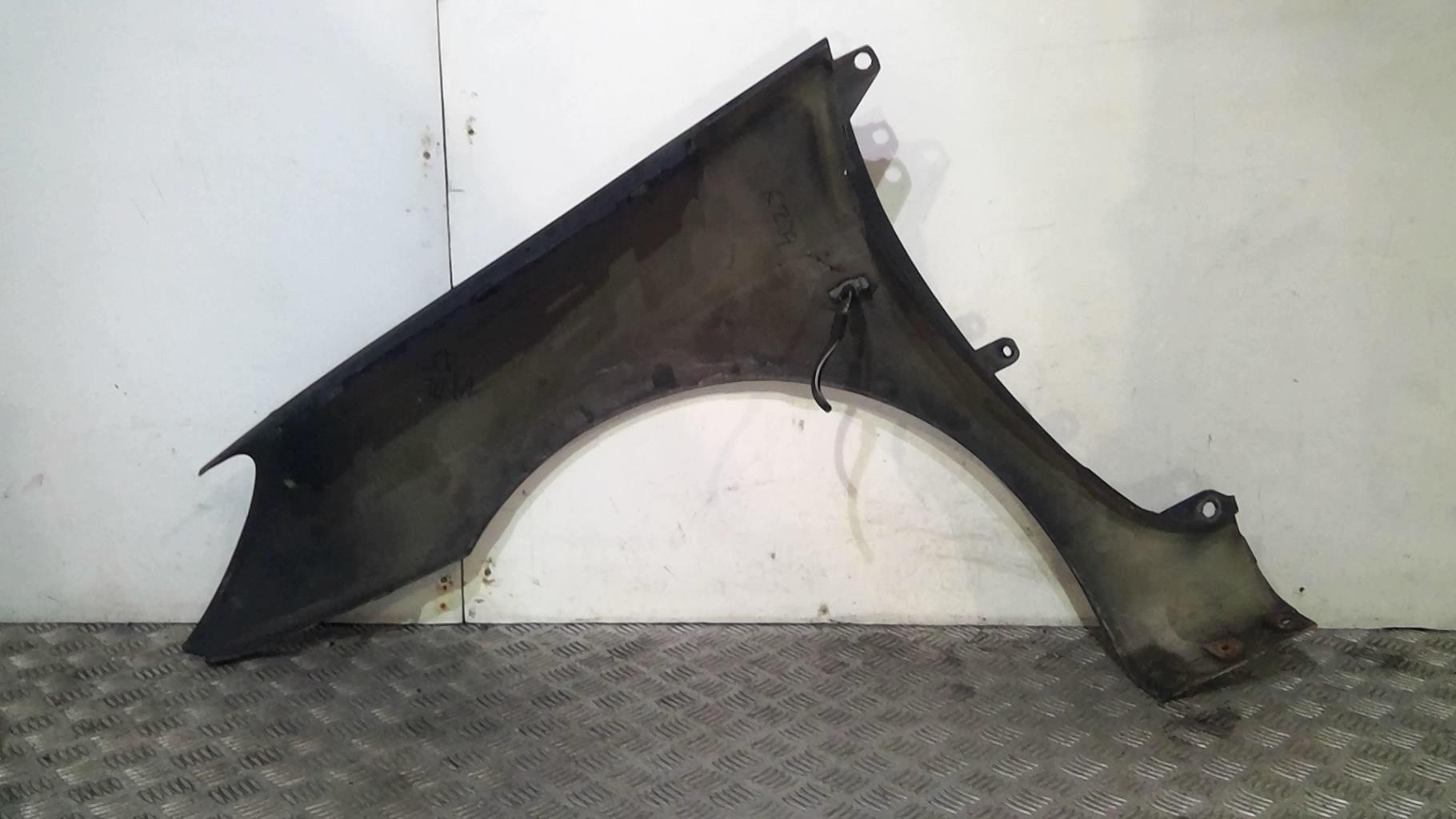 Parafango anteriore destro PEUGEOT 307 PHASE 1 BREAK Diésel - 1