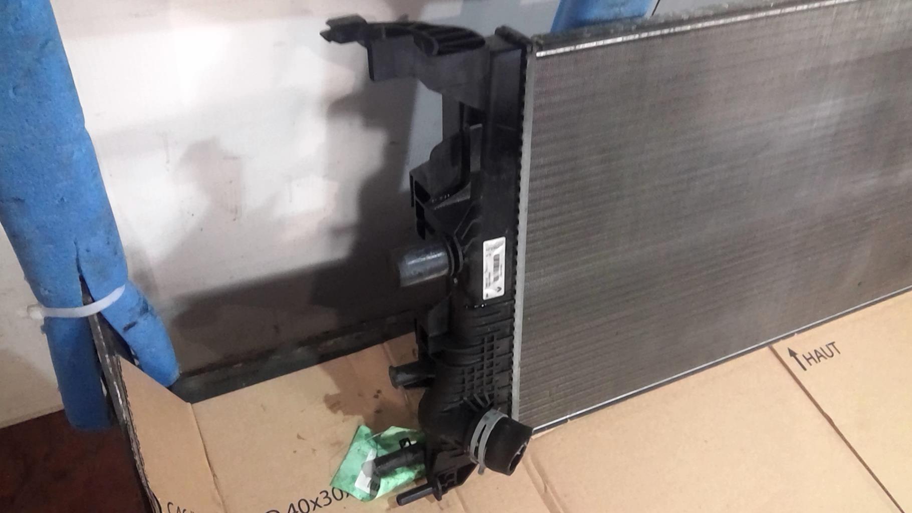 Radiateur eau RENAULT MEGANE 3 PHASE 1 Diesel - 1