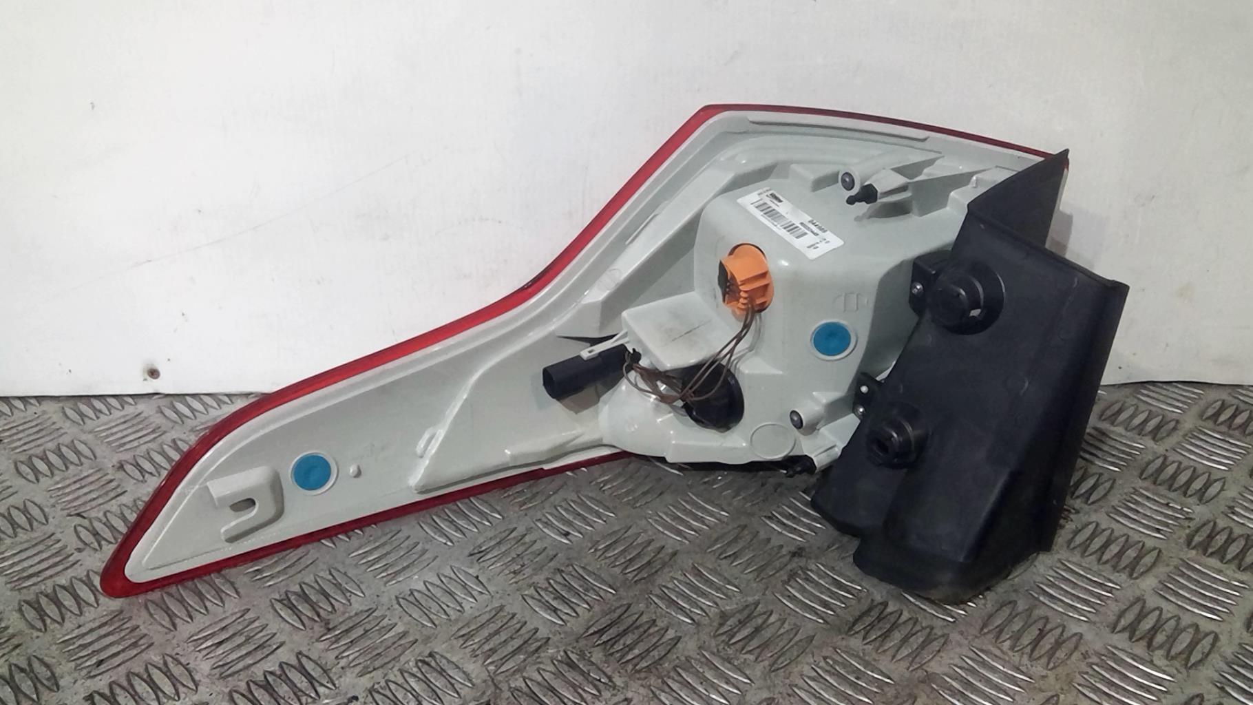 Fanale posteriore principale sinistro (luci) FORD KUGA 2 PHASE 1 Diésel - 1