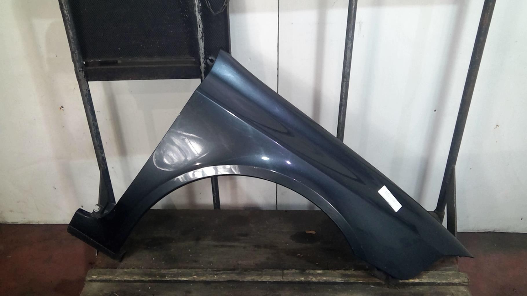 Parafango anteriore destro RENAULT LAGUNA 2 PHASE 2  - 1