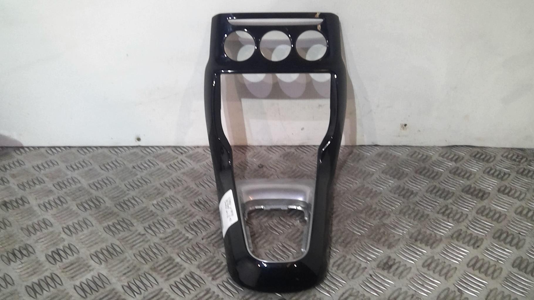 Console central (interieur plastique) CITROEN DS3 PHASE 1 Diesel - 1