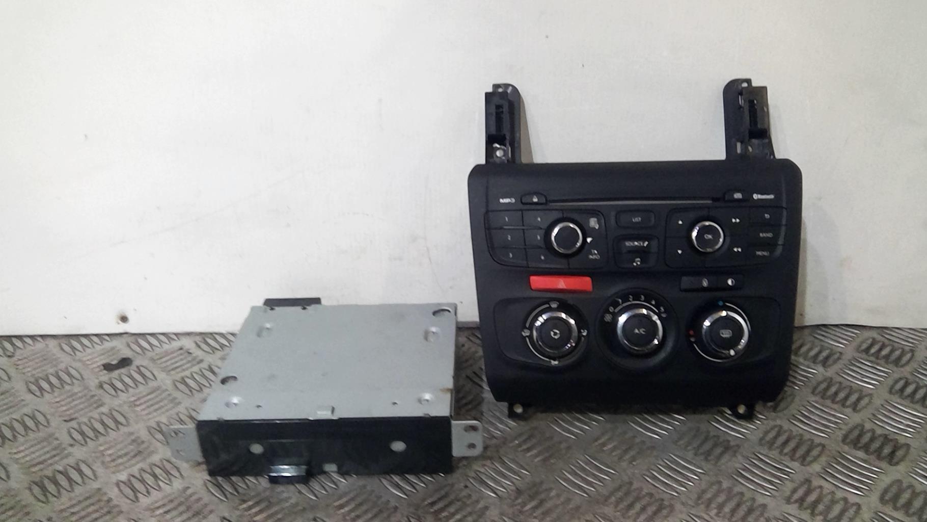 Autoradio CITROEN C4 2 PHASE 1 Diesel - 1