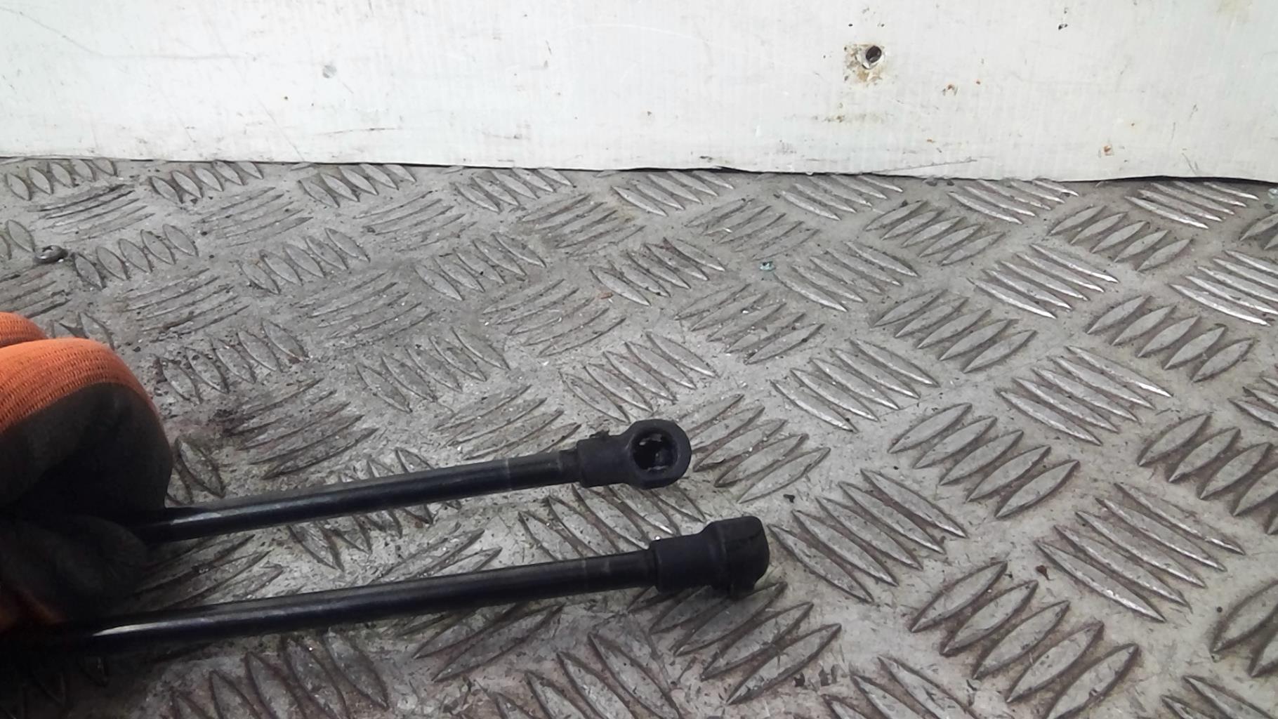 Verin de capot BMW SERIE 3 E92 COUPE PHASE 1 Essence - 1