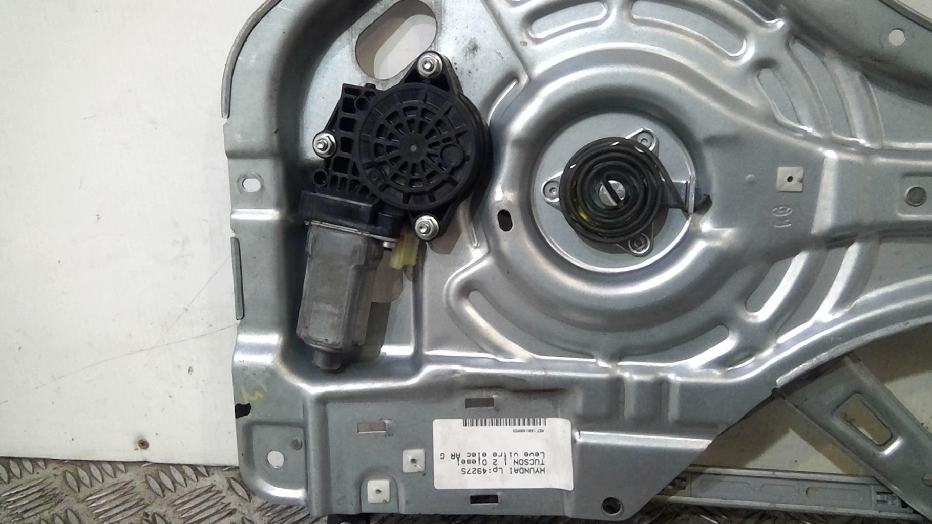 Alzacristalli elettrico posteriore sinistro HYUNDAI TUCSON 1 Diésel - 1