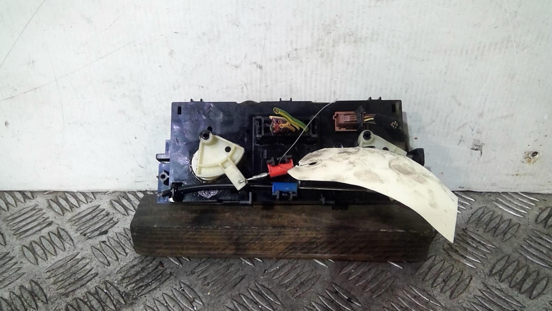 Commande chauffage CITROEN C3 2 PHASE 2 Essence - 1