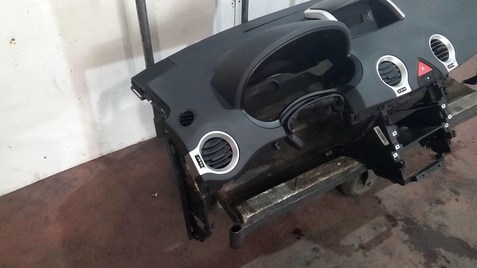 Planche de bord complete RENAULT KOLEOS 1 PHASE 1 Diesel - 1