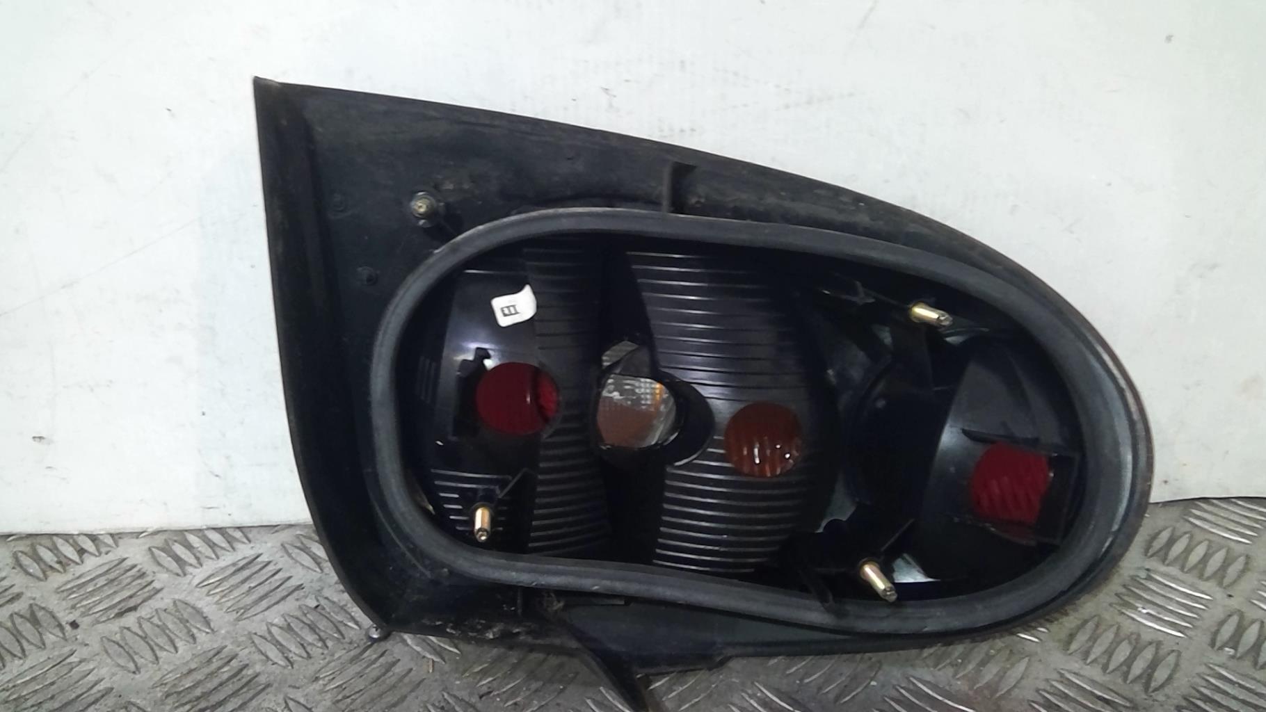 Fanale posteriore principale destro (luci) RENAULT MEGANE 1 PHASE 2 CABRIOLET Gasolina - 1