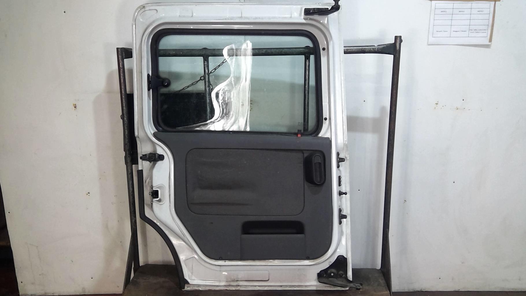 Porte laterale gauche OPEL COMBO C PHASE 1 Diesel - 1
