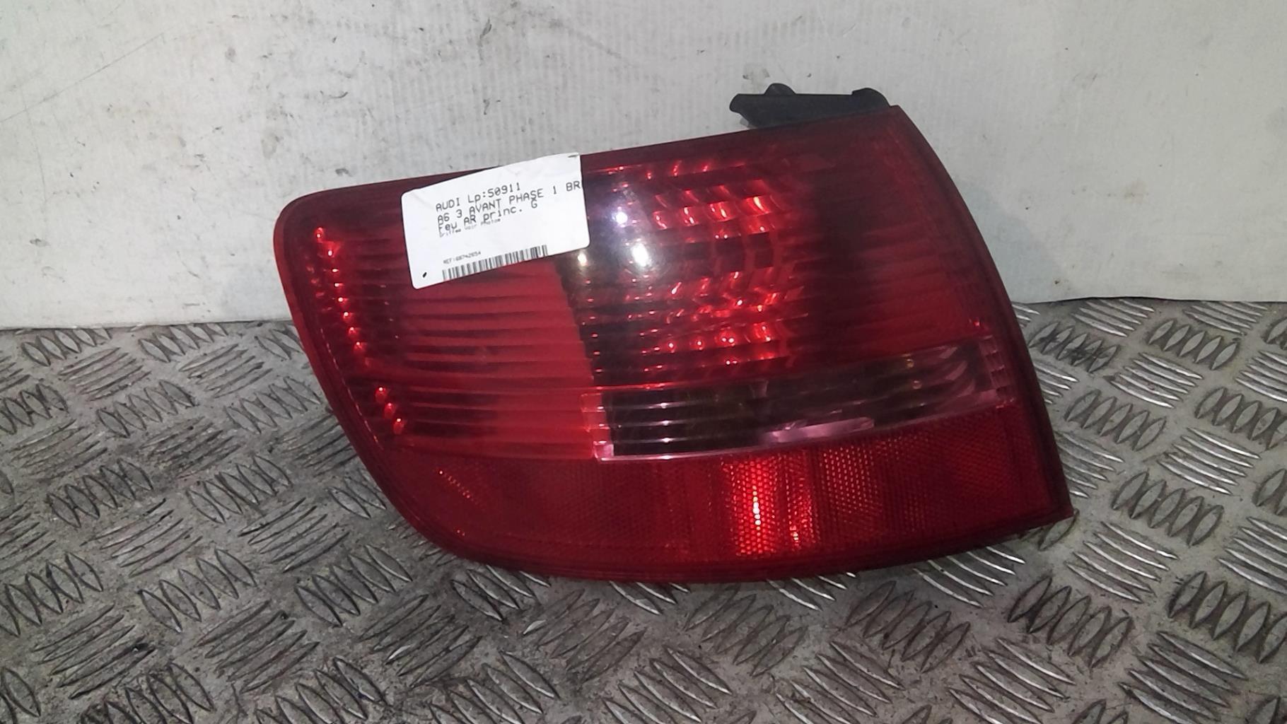 Fanale posteriore principale sinistro (luci) AUDI A6 3 AVANT PHASE 1 BREAK Diésel - 1