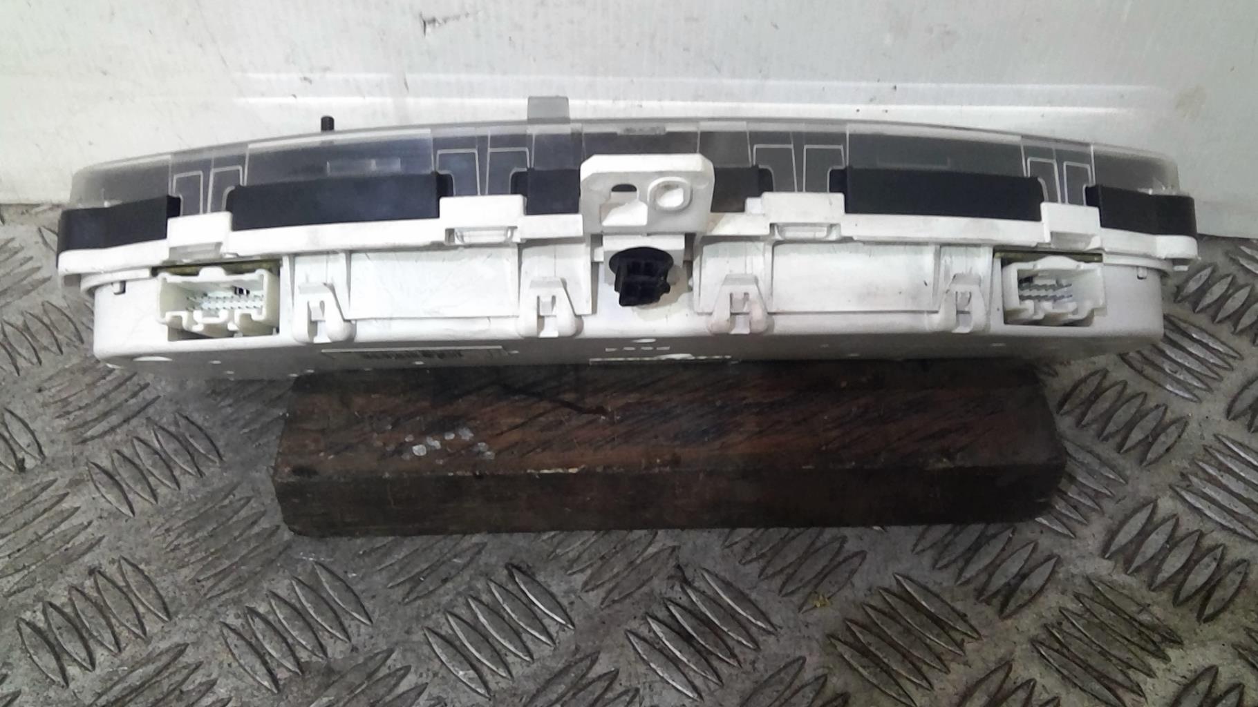 Compteur MAZDA 2 1 Essence - 1