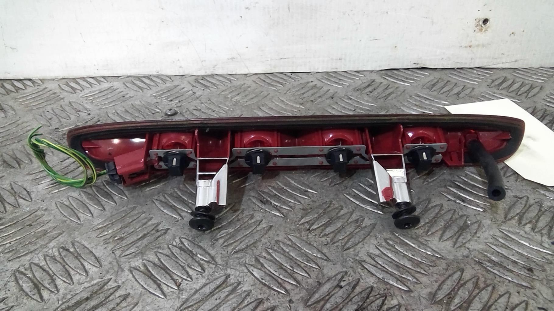 Luce stop centrale PEUGEOT 208 1 PHASE 2 Gasolina - 1