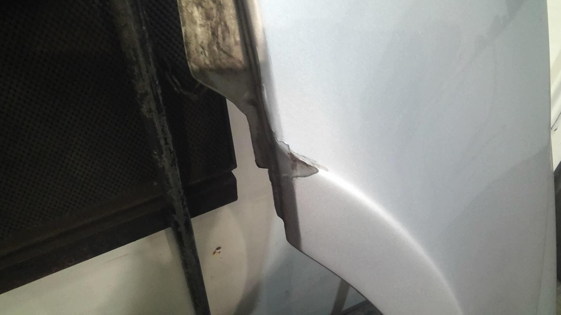Parafango anteriore sinistro KIA CARNIVAL 2 Diésel - 1