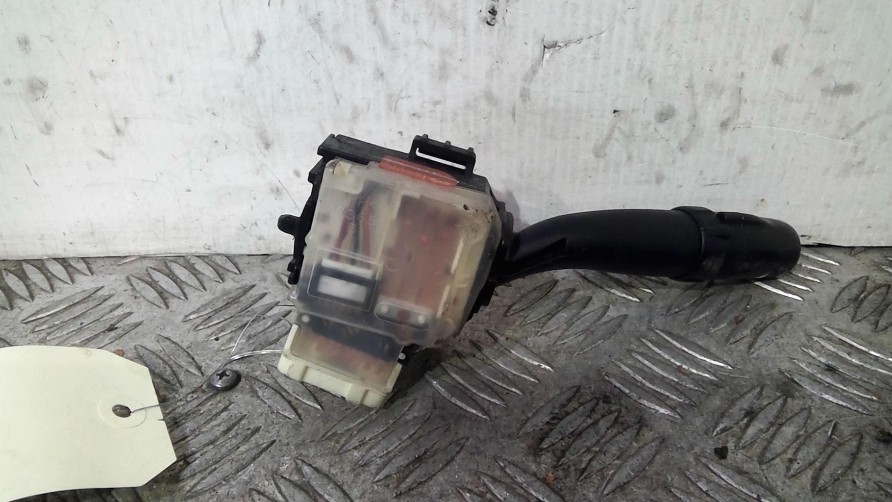 Commodo phare TOYOTA COROLLA VERSO 2 PHASE 1 Diesel - 1