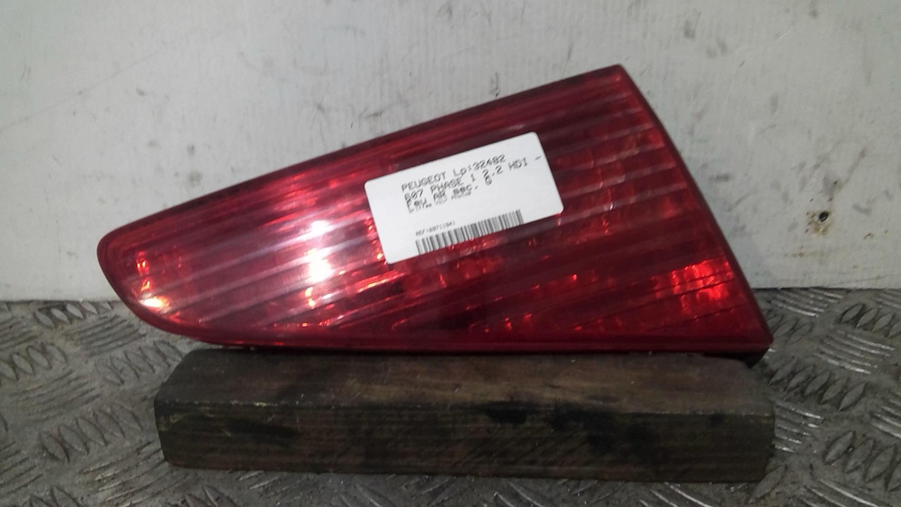Feu arriere secondaire gauche (feux) PEUGEOT 607 PHASE 1 Diesel - 1