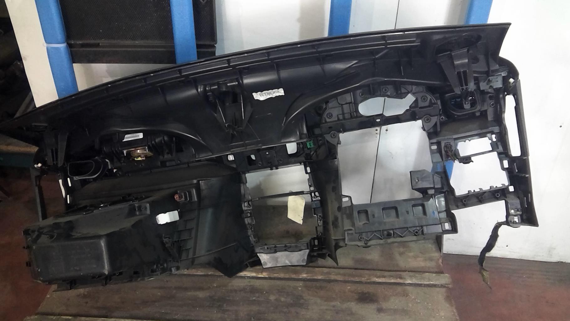 Planche de bord complete CITROEN C3 2 PHASE 1 Diesel - 1
