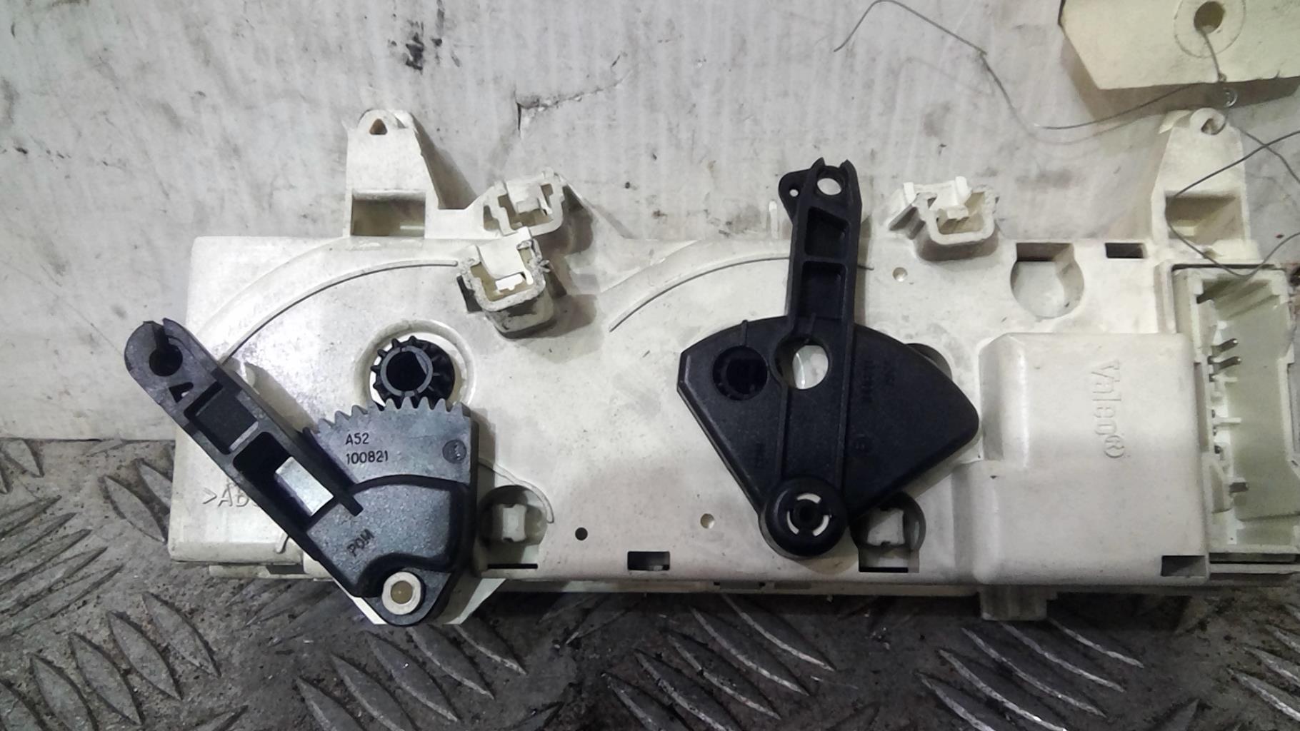 Commande chauffage RENAULT MEGANE 1 PHASE 1 Essence - 1
