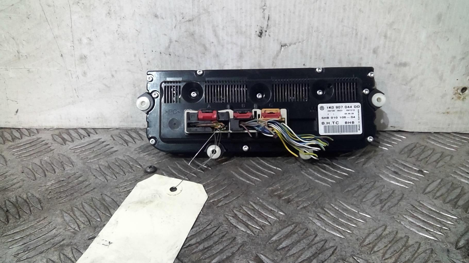 Commande chauffage VOLKSWAGEN GOLF 5 Diesel - 1