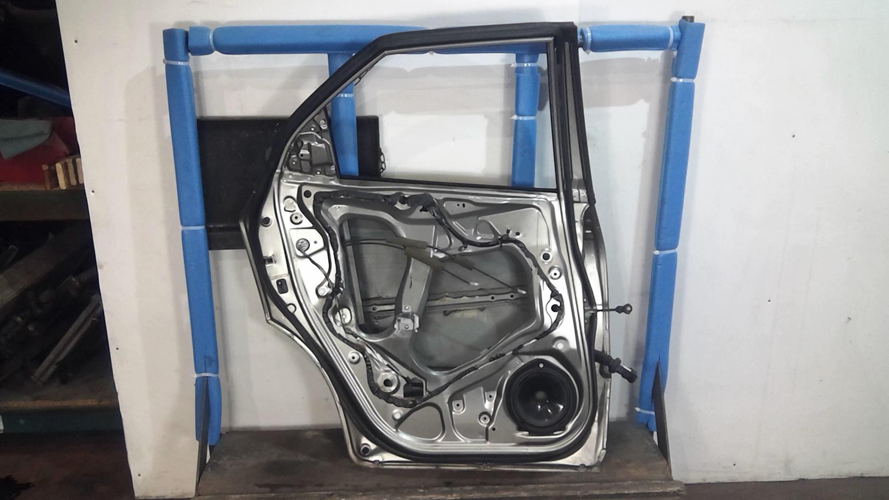 Portiera posteriore sinistra HONDA CIVIC 8 PHASE 1 Diésel - 1