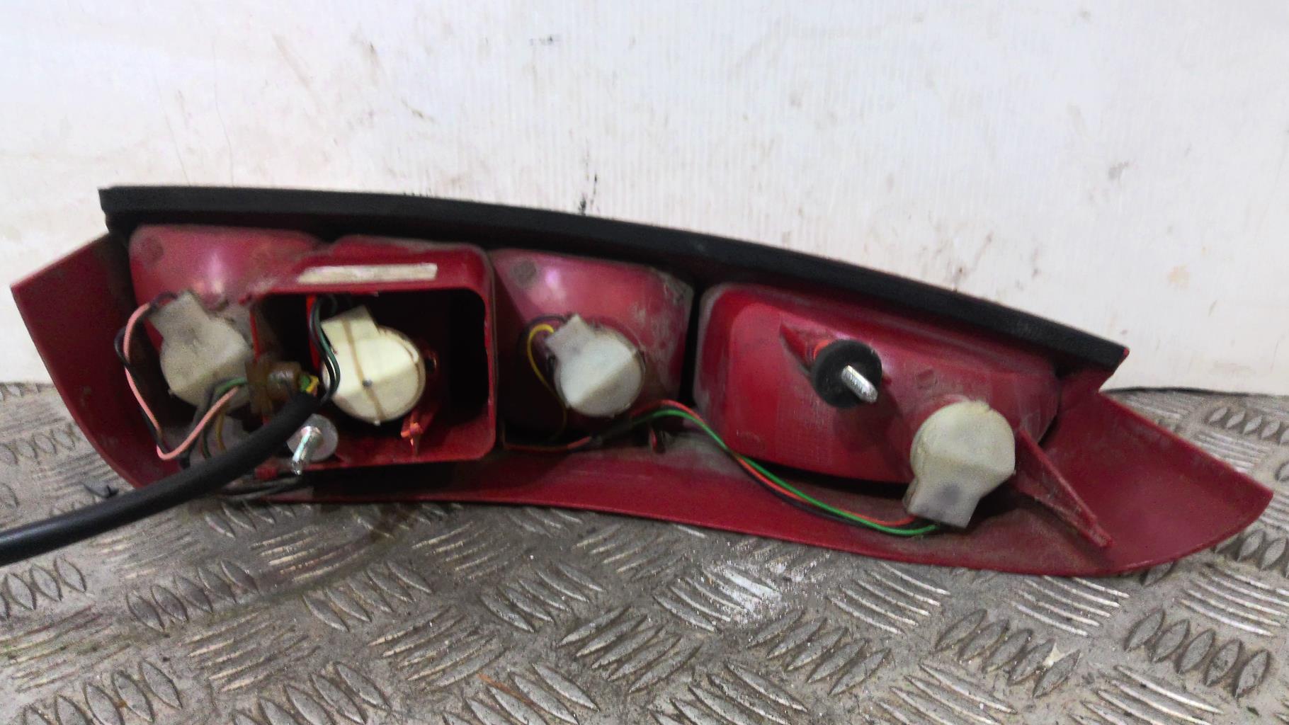 Fanale posteriore principale destro (luci) PEUGEOT 807 Gasolina - 1