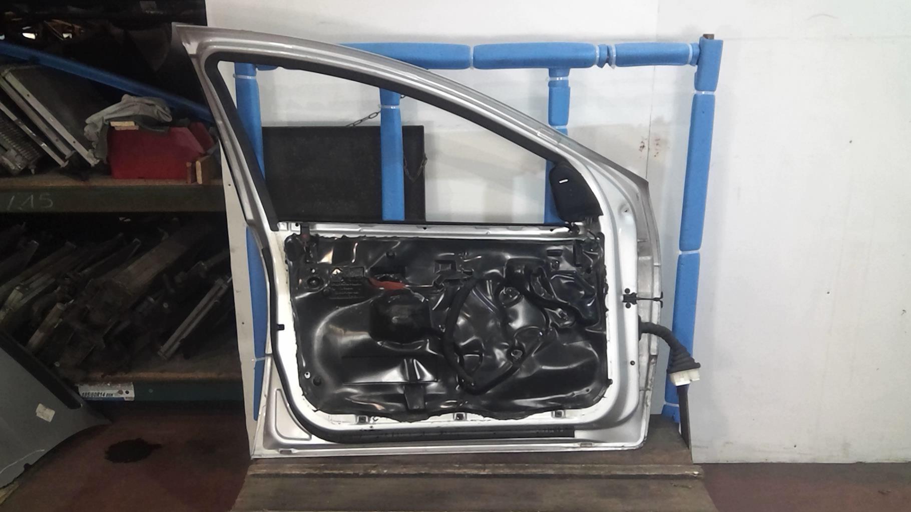 Portiera anteriore sinistra CHRYSLER 300M  - 1