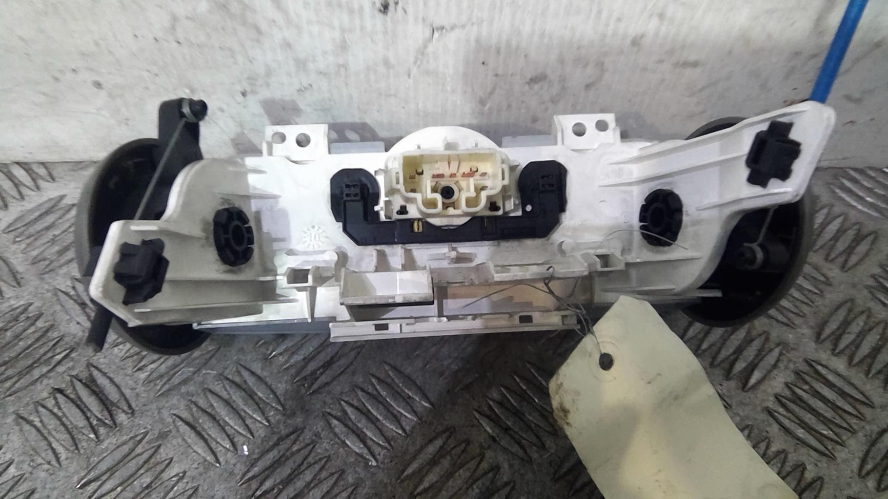 Commande chauffage PEUGEOT 107 PHASE 2 Essence - 1