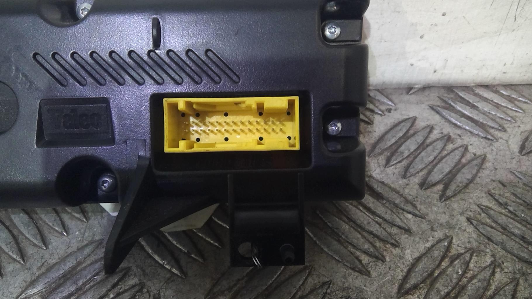 Commande chauffage PEUGEOT 406 PHASE 2 Essence - 1