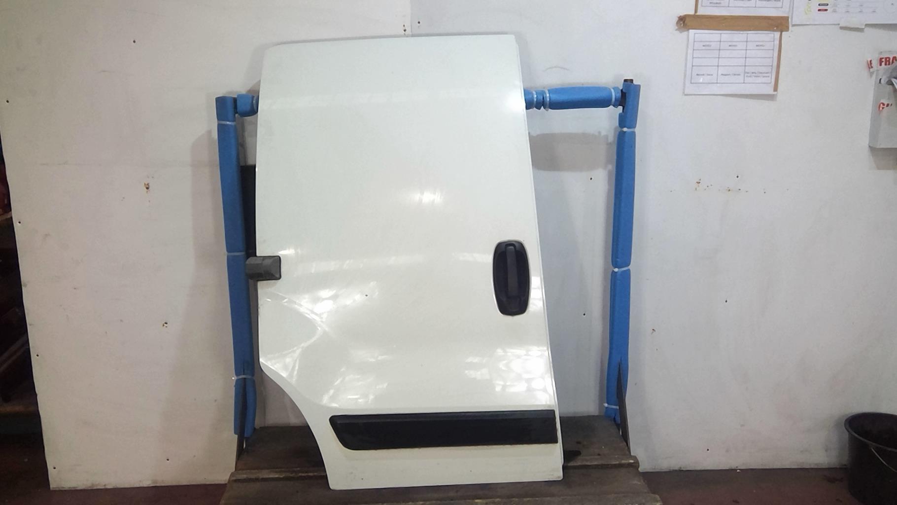 Portiera laterale destra PEUGEOT BIPPER Diésel - 1