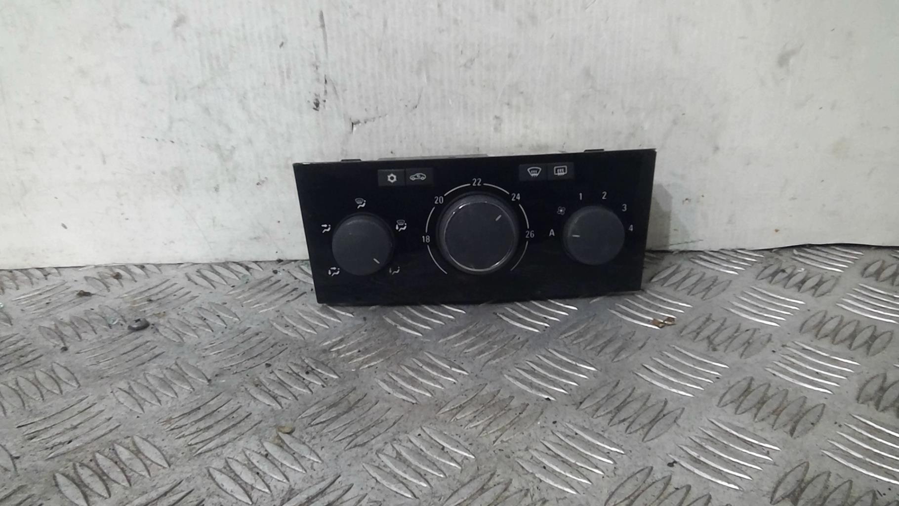 Commande chauffage OPEL ASTRA H  - 1