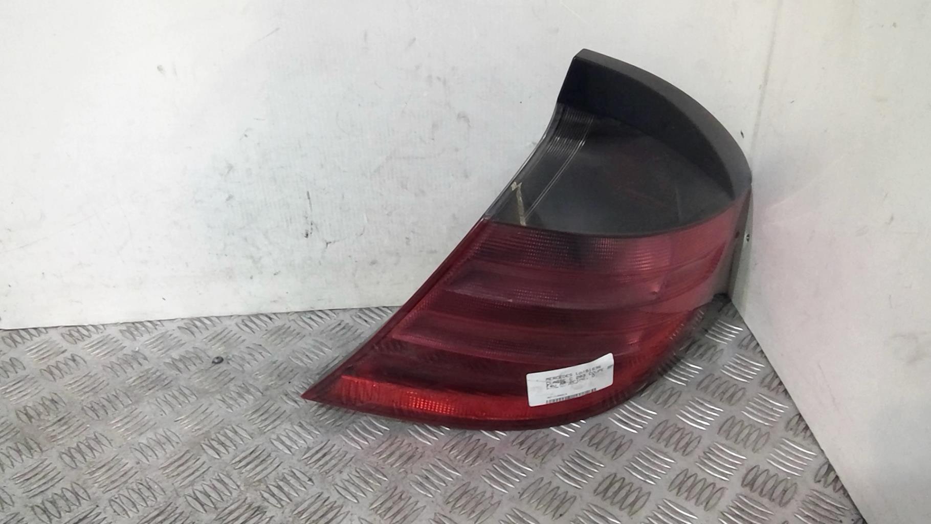 Fanale posteriore principale destro (luci) MERCEDES CLASSE C 203 COUPE SPORT PHASE 1 Diésel - 1