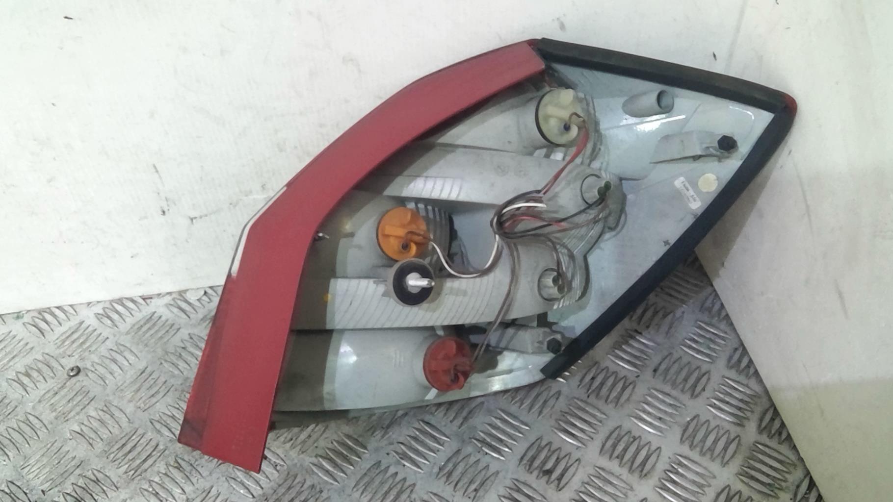 Fanale posteriore principale sinistro (luci) SKODA FABIA 2 PHASE 1 Diésel - 1
