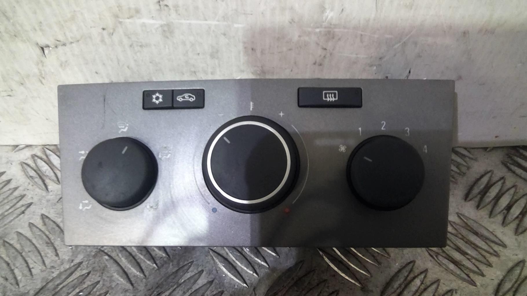 Commande chauffage OPEL ASTRA H GTC PHASE 1 Diesel - 1