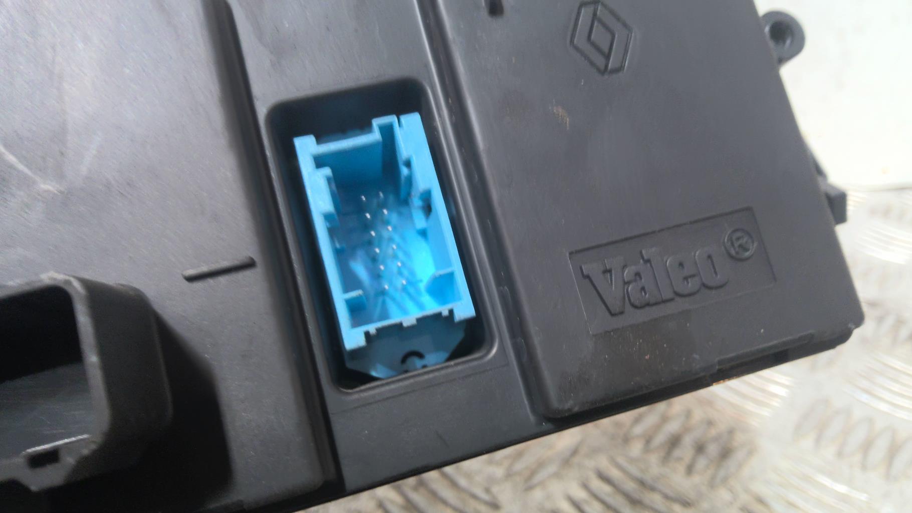 Commande chauffage RENAULT SCENIC 2 PHASE 1  - 1