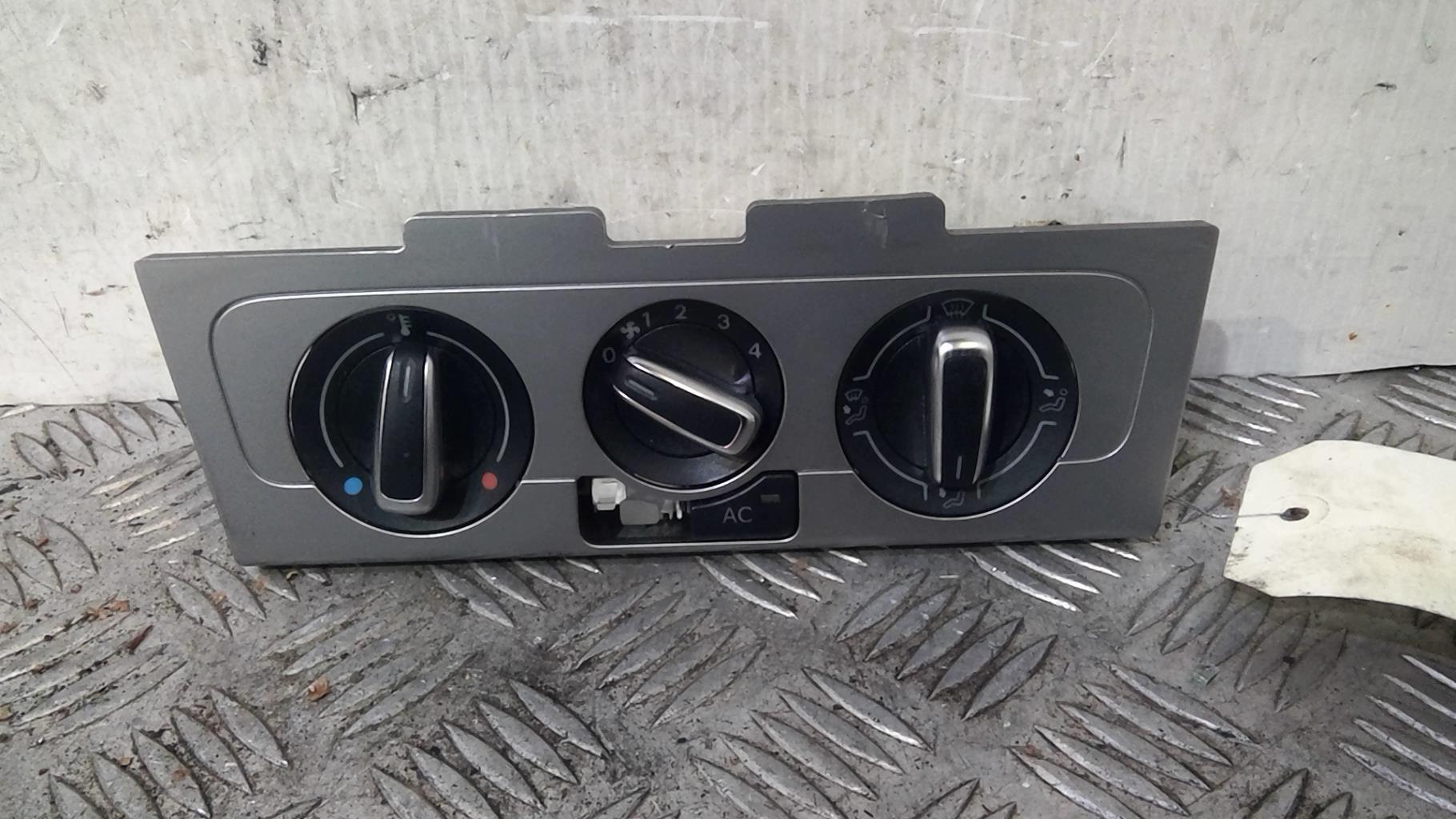 Commande chauffage VOLKSWAGEN POLO 5 PHASE 1 Essence - 1