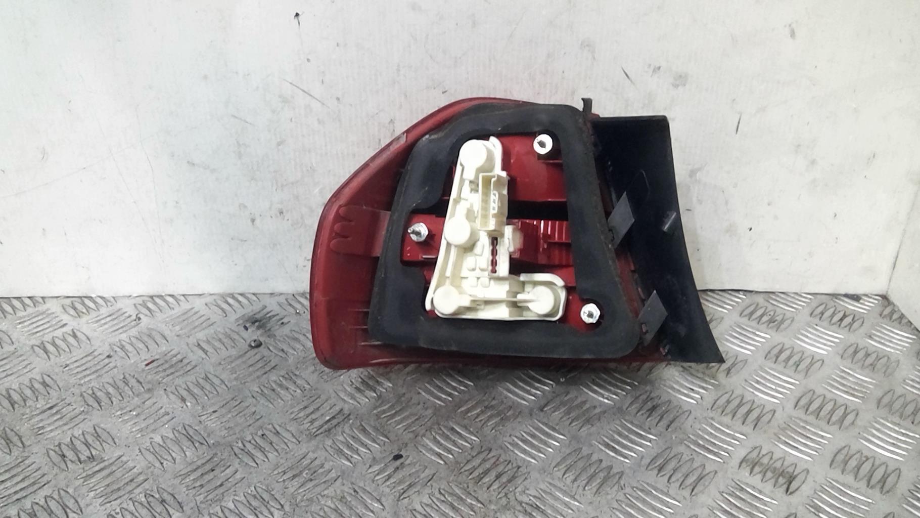 Fanale posteriore principale destro (luci) BMW SERIE 3 E90 PHASE 1 Diésel - 1