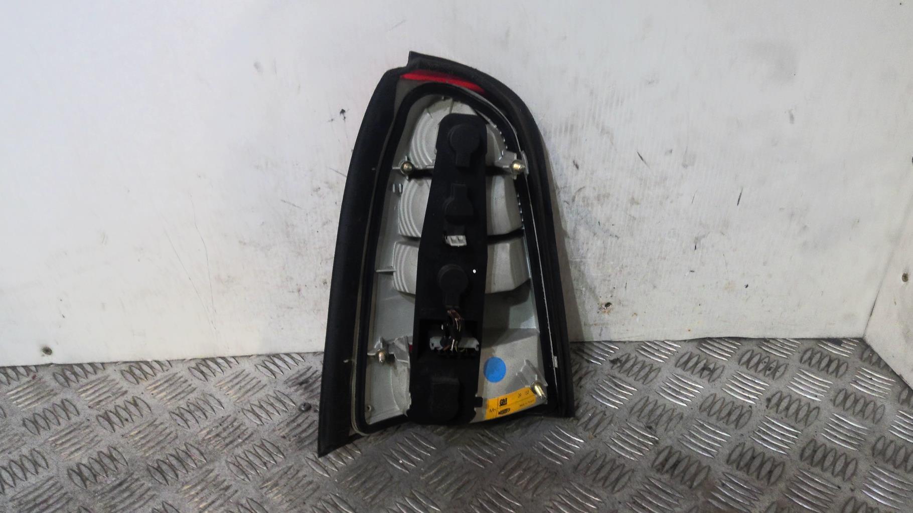 Fanale posteriore principale sinistro (luci) OPEL VECTRA B PHASE 2 BREAK  - 1
