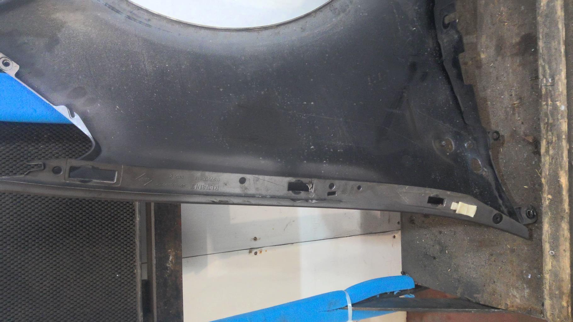 Parafango anteriore sinistro RENAULT CLIO 3 PHASE 1 Diésel - 1