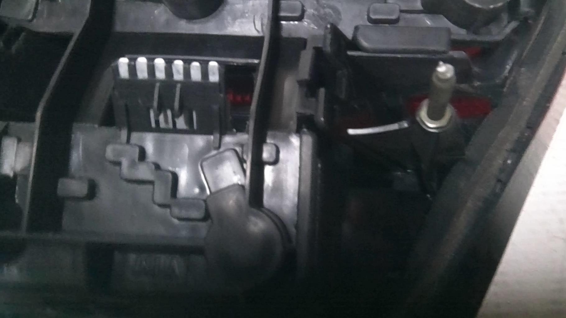 Fanale posteriore principale sinistro (luci) OPEL TIGRA 1 COUPE Gasolina - 1