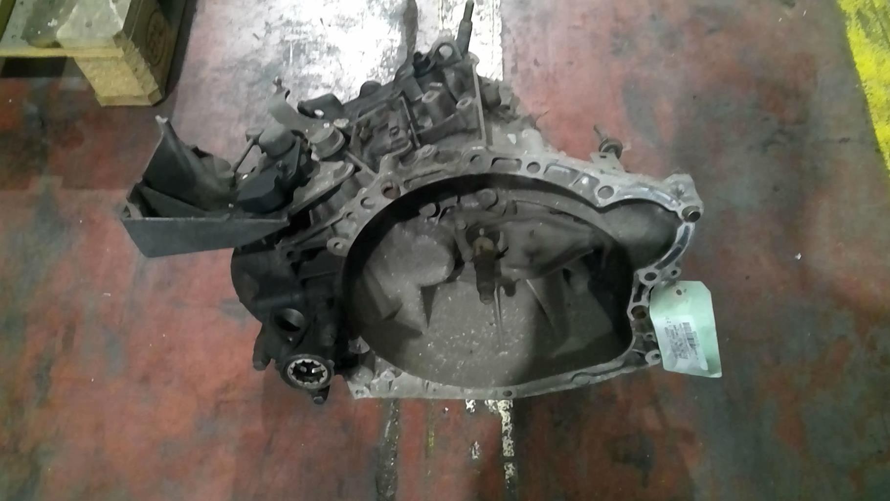 Boite de vitesses PEUGEOT 406 COUPE Essence - 1