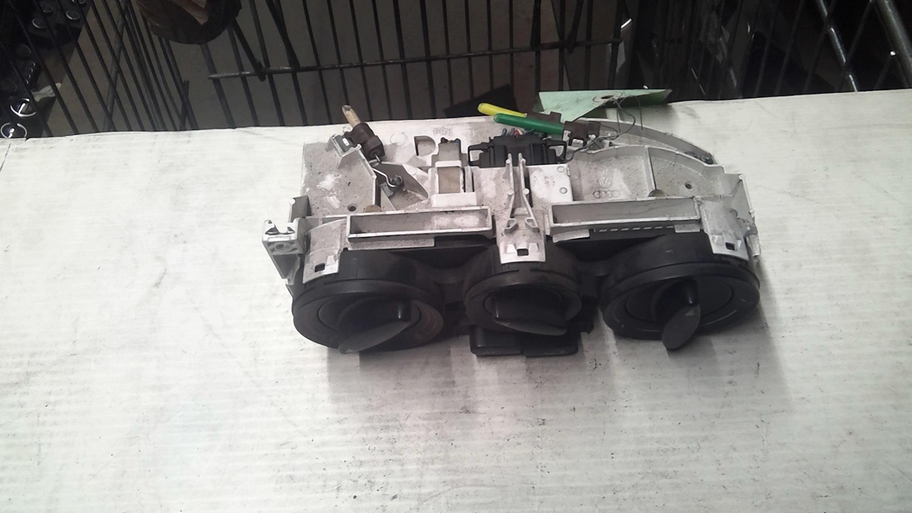 Commande chauffage SEAT LEON 1 Essence - 1