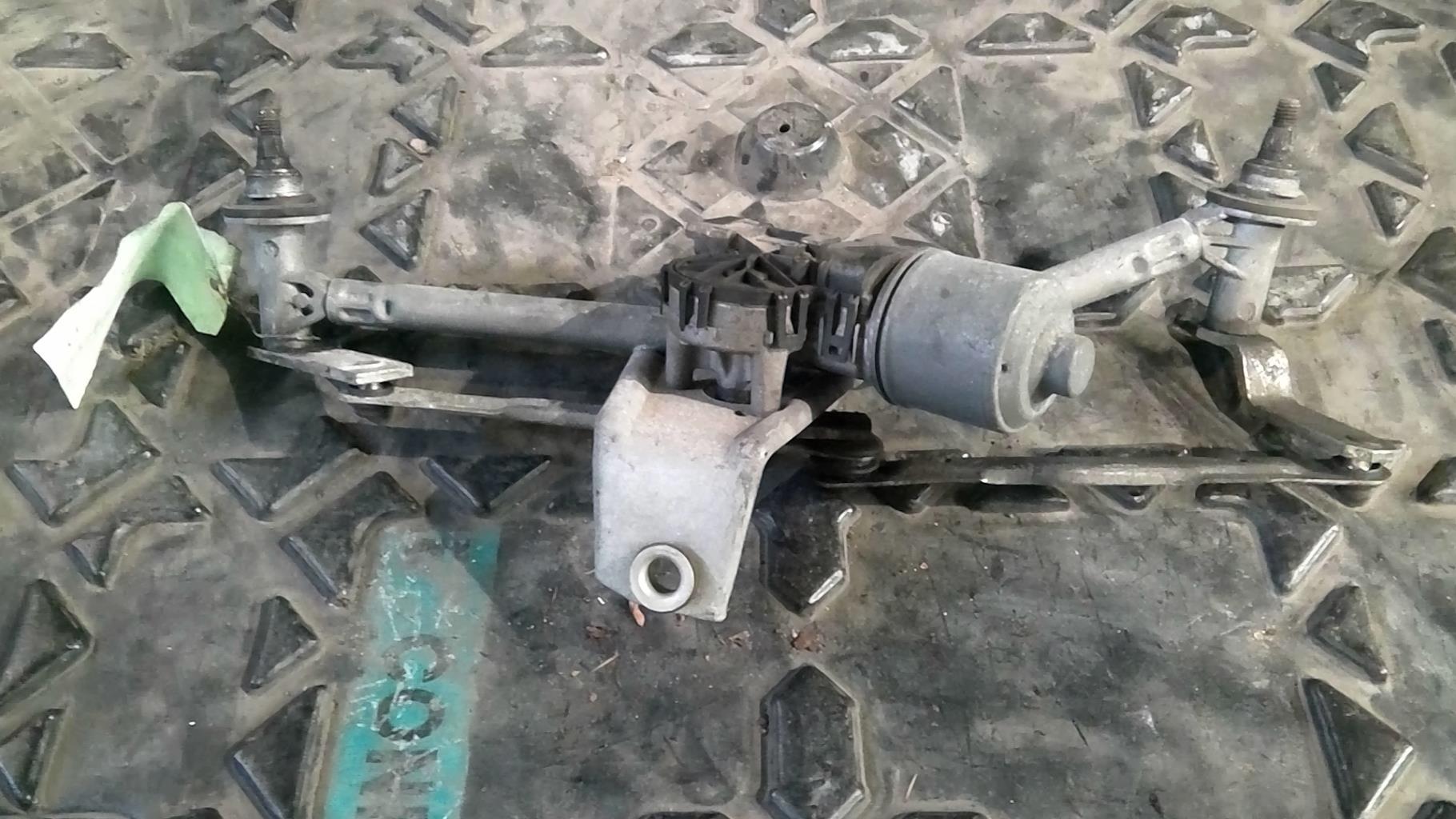 Motore tergicristallo anteriore PEUGEOT 206+ Diésel - 1