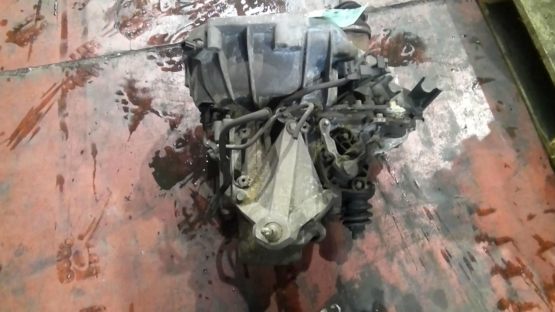 Boite de vitesses NISSAN MICRA 3 PHASE 1 Essence - 1