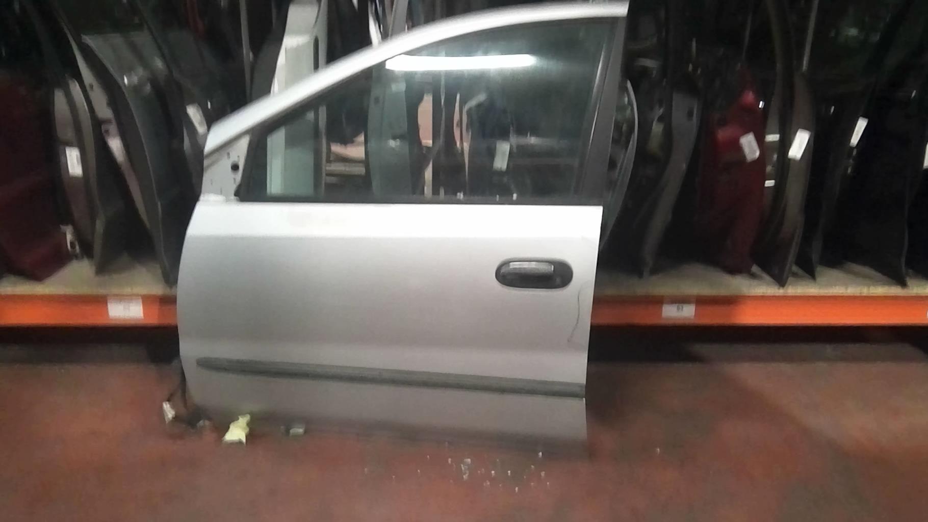 Portiera anteriore sinistra NISSAN ALMERA TINO PHASE 2 Diésel - 1