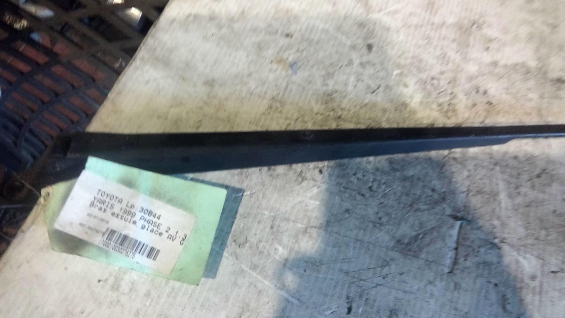 Braccio tergicristallo anteriore sinistro TOYOTA YARIS 1 PHASE 2 Gasolina - 1