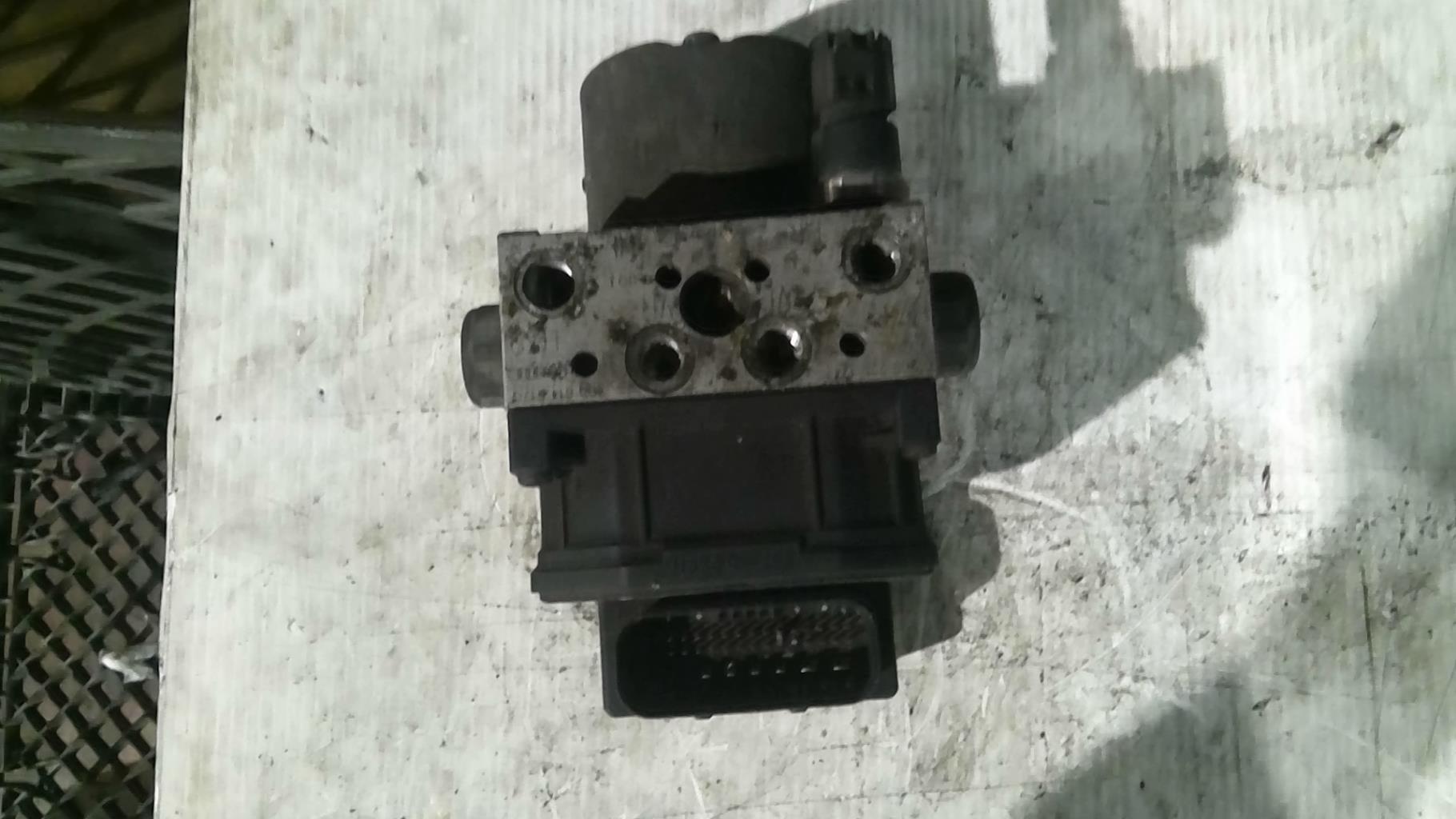 Bloc ABS (freins anti-blocage) AUDI A6 2 PHASE 1 Diesel - 1